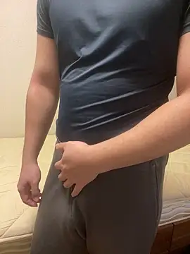 YU-KI00 online show from 01/12/26, 11:37