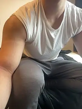 YU-KI00 online show from 03/19/26, 03:21