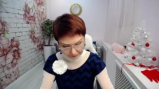 Snapshot of Cutie_Asya chatting on 12/10/24, 11:00 Cutie Asya online show from 12/10/24, 11:00