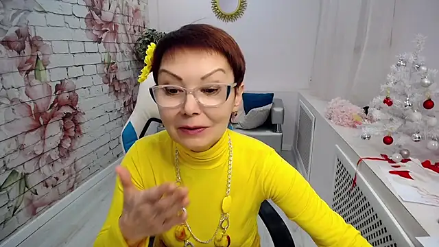 Snapshot of Cutie_Asya chatting on 12/11/24, 11:08 Cutie Asya online show from 12/11/24, 11:08