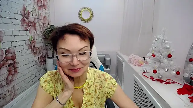 Snapshot of Cutie_Asya chatting on 12/24/24, 08:11 Cutie Asya online show from 12/24/24, 08:11