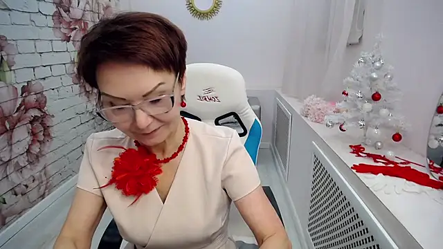 Snapshot of Cutie_Asya chatting on 12/30/24, 04:42 Cutie Asya online show from 12/30/24, 04:42