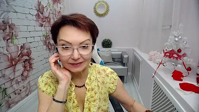 Snapshot of Cutie_Asya chatting on 01/14/25, 11:10 Cutie Asya online show from 01/14/25, 11:10