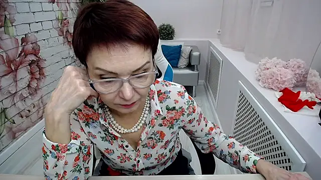 Snapshot of Cutie_Asya chatting on 01/21/25, 11:24 Cutie Asya online show from 01/21/25, 11:24