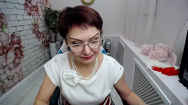 Snapshot of Cutie_Asya chatting on 02/04/25, 11:16 Cutie Asya online show from 02/04/25, 11:16