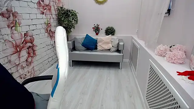 Snapshot of Cutie_Asya chatting on 02/06/25, 04:42 Cutie Asya online show from 02/06/25, 04:42