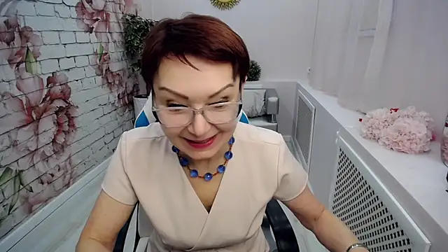 Snapshot of Cutie_Asya chatting on 02/13/25, 11:17 Cutie Asya online show from 02/13/25, 11:17