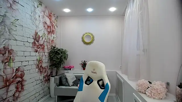 Snapshot of Cutie_Asya chatting on 10/01/25, 04:29 Cutie Asya online show from 10/01/25, 04:29