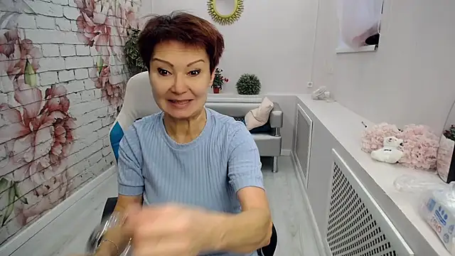 Snapshot of Cutie_Asya chatting on 10/14/25, 04:24 Cutie Asya online show from 10/14/25, 04:24