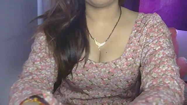 cutie-taara online show from 05/27/26, 03:14