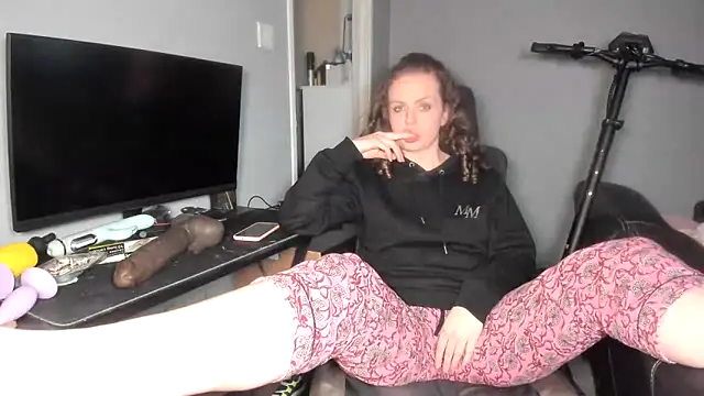 ENGLISHEMILY 69 online show from 02/25/25, 11:33