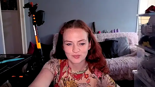 ENGLISHEMILY 69 online show from 10/09/25, 11:41