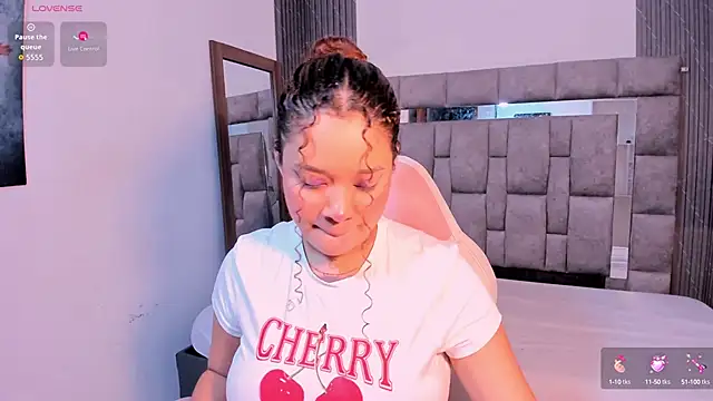 zulyjones online show from 10/11/25, 12:47