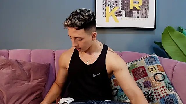 Zack Miller24 online show from 01/22/25, 02:14