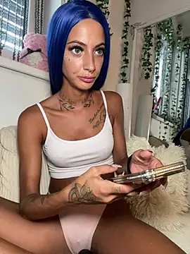 Snapshot of mrs_skinny_goddess chatting on 06/28/26, 06:25 mrs skinny goddess online show from 06/28/26, 06:25