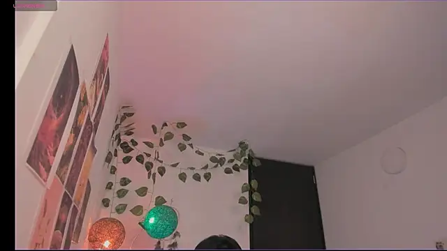 Snapshot of odelei chatting on 05/15/26, 11:34 odelei online show from 05/15/26, 11:34