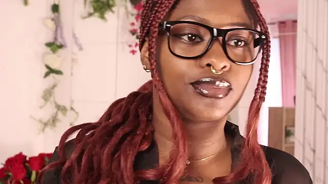 justnala  online show from 11/29/25, 01:14