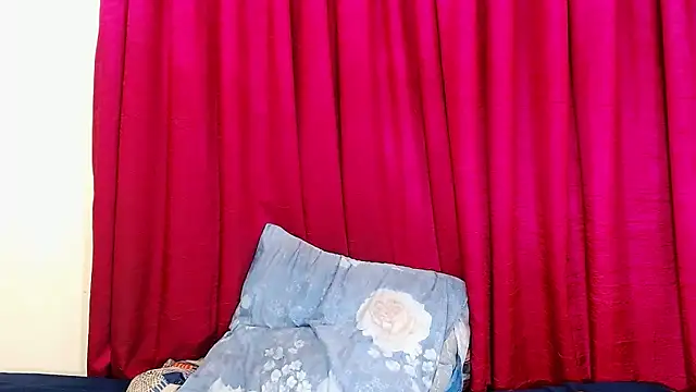 xSpicyQueen8x online show from 12/07/24, 04:03