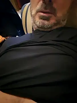 1talianBeutifulCock online show from 11/08/25, 10:48