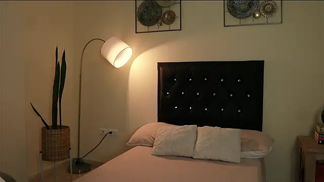 paauly online show from 04/22/26, 10:39