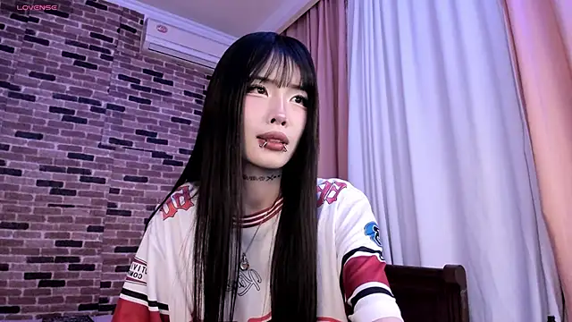 Velvetsky 1 online show from 11/12/25, 05:24