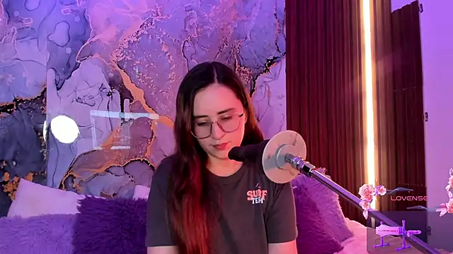 centaurigirl online show from 11/25/25, 03:39