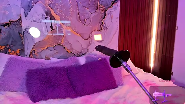 centaurigirl online show from 12/19/25, 04:19