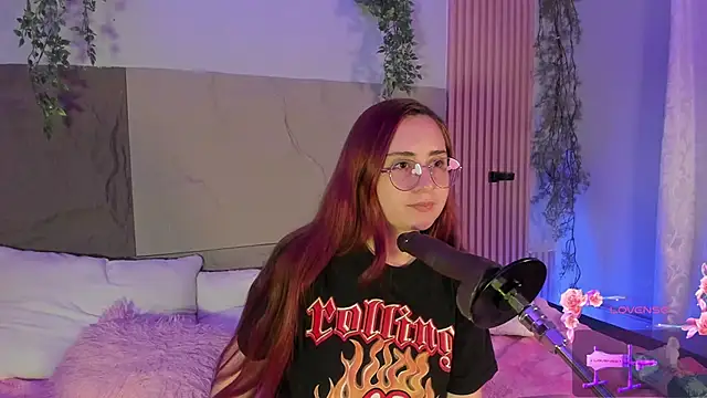 centaurigirl online show from 02/22/26, 05:30