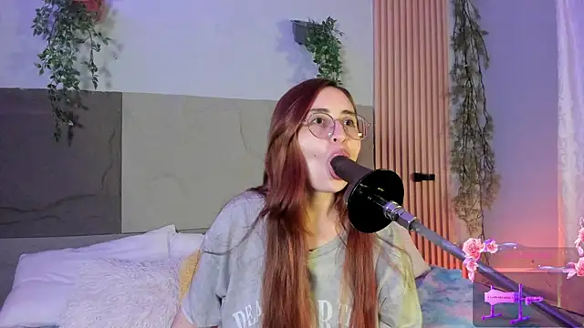 centaurigirl online show from 04/01/26, 04:57