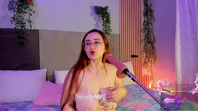 centaurigirl online show from 04/13/26, 01:11