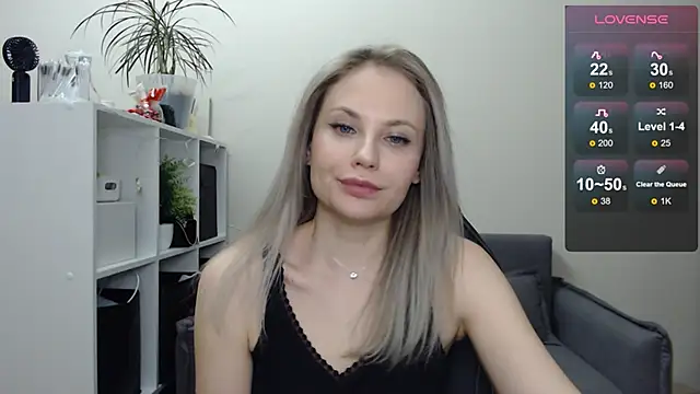 Sunny bunny6 online show from 03/06/25, 09:42