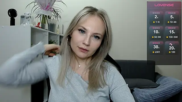 Sunny bunny6 online show from 03/08/25, 07:53