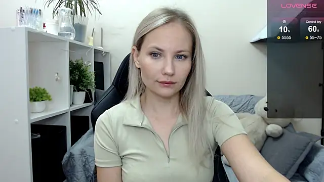 Sunny bunny6 online show from 10/03/25, 05:59