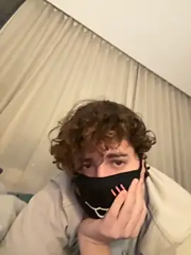 Snapshot of Your_femboy24 chatting on 10/24/25, 11:23 Your femboy24 online show from 10/24/25, 11:23