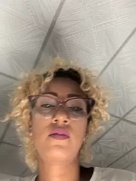 Amaliu  online show from 03/25/26, 01:17