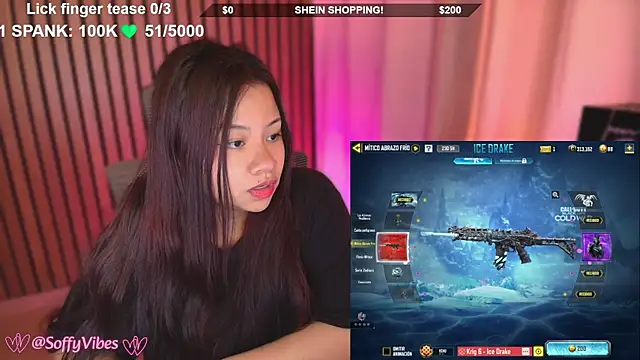 Snapshot of soffyvibes- chatting on 11/22/25, 06:51 soffyvibes- online show from 11/22/25, 06:51