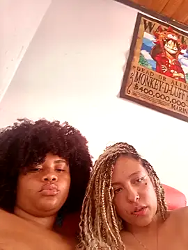 Snapshot of DANIELA_MICHEL chatting on 02/21/25, 09:32 DANIELA MICHEL online show from 02/21/25, 09:32