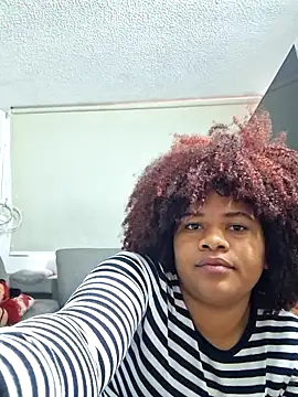 Snapshot of DANIELA_MICHEL chatting on 09/29/25, 02:22 DANIELA MICHEL online show from 09/29/25, 02:22