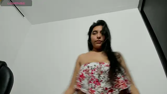 Sara-shely online show from 10/10/25, 07:24