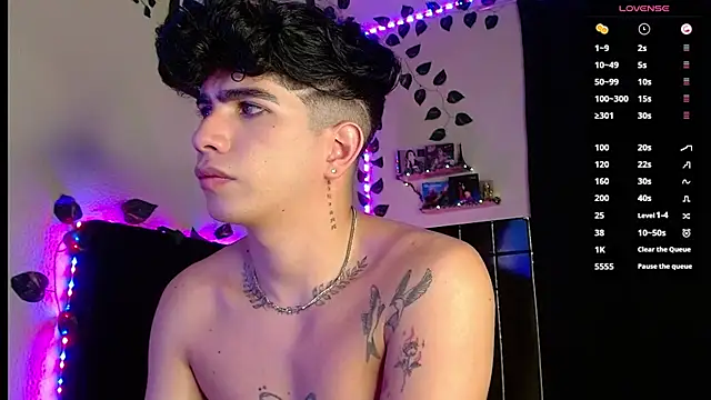 LyleBennett  online show from 02/25/25, 10:47