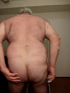 Shoreguy69 online show from 12/04/25, 06:01