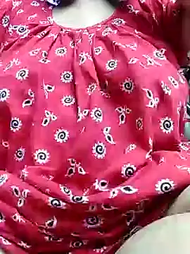 Snapshot of BERRY_00 chatting on 03/03/25, 01:10 BERRY 00 online show from 03/03/25, 01:10