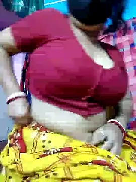 Snapshot of BERRY_00 chatting on 03/13/25, 12:48 BERRY 00 online show from 03/13/25, 12:48