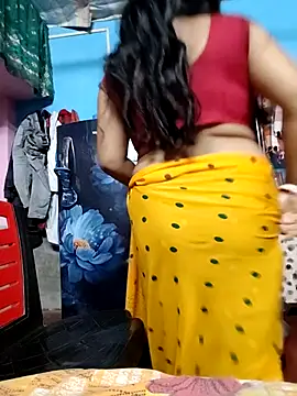 Snapshot of BERRY_00 chatting on 11/20/25, 06:07 BERRY 00 online show from 11/20/25, 06:07