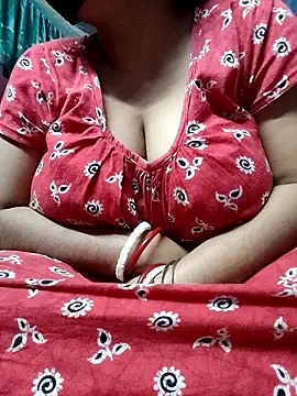 Snapshot of BERRY_00 chatting on 01/07/26, 09:45 BERRY 00 online show from 01/07/26, 09:45