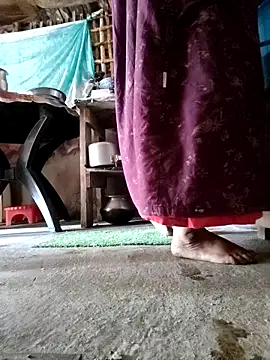 Snapshot of BERRY_00 chatting on 02/07/26, 06:06 BERRY 00 online show from 02/07/26, 06:06