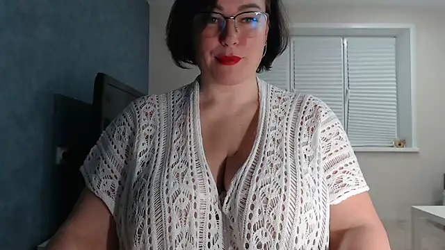 Nora Star online show from 10/26/25, 06:58