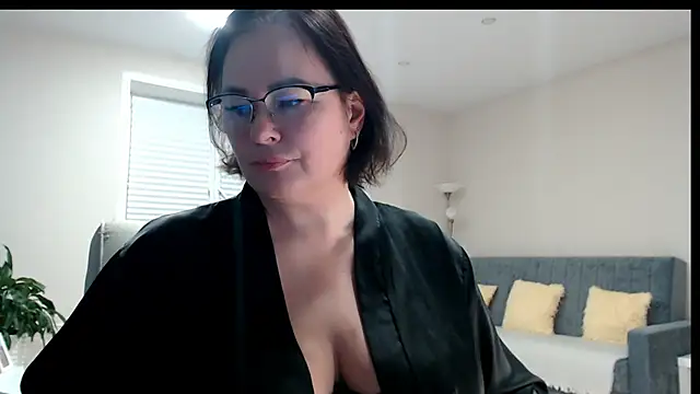 Nora Star online show from 03/30/26, 07:59