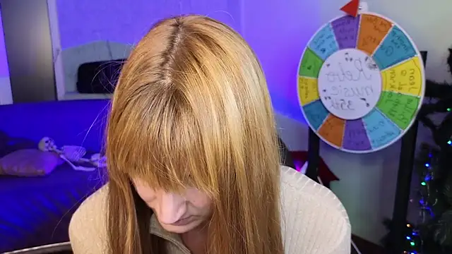 Nika Kitten online show from 02/05/25, 05:20