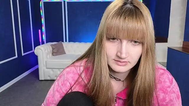 Nika Kitten online show from 03/03/25, 06:44